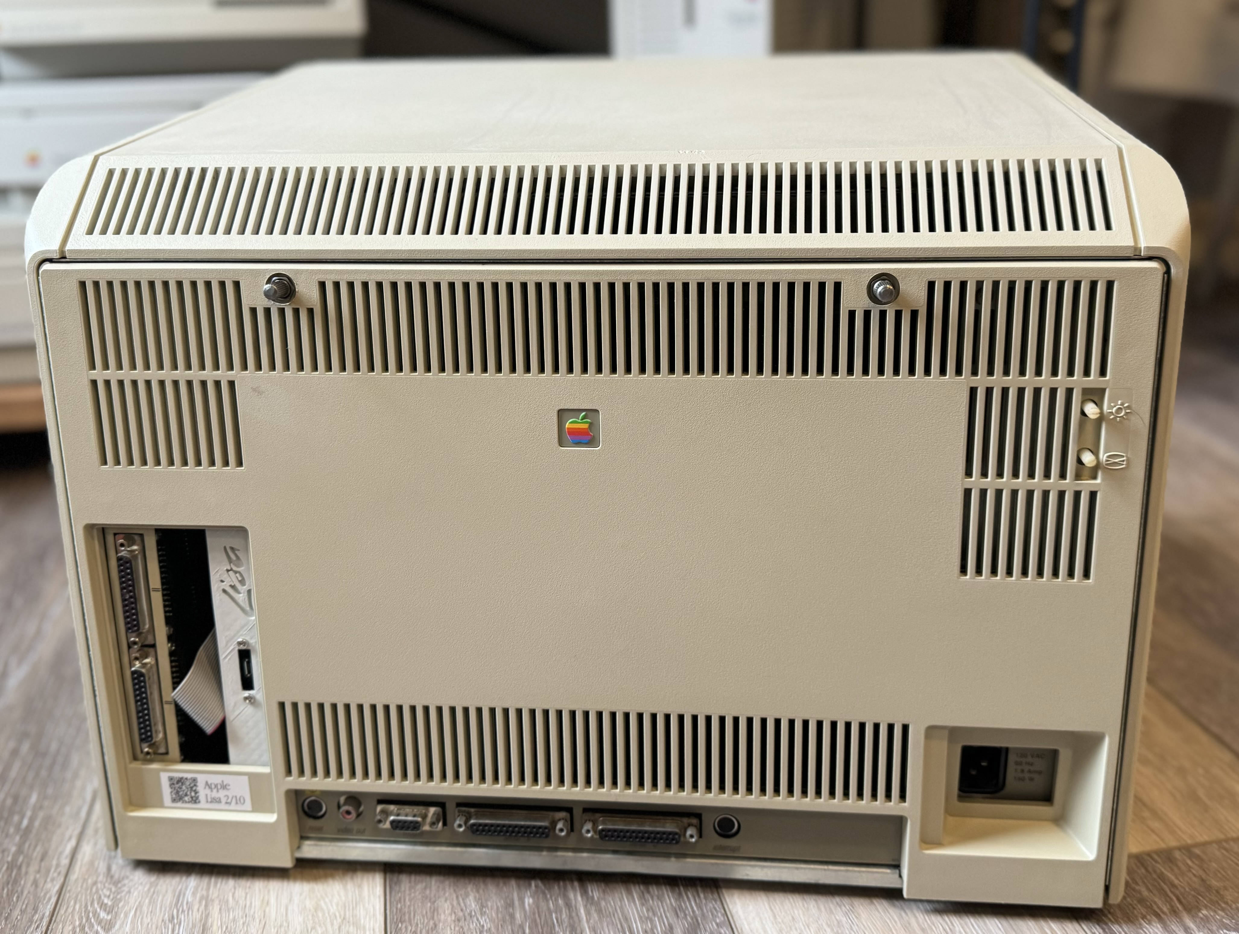 Apple Lisa 2/10
