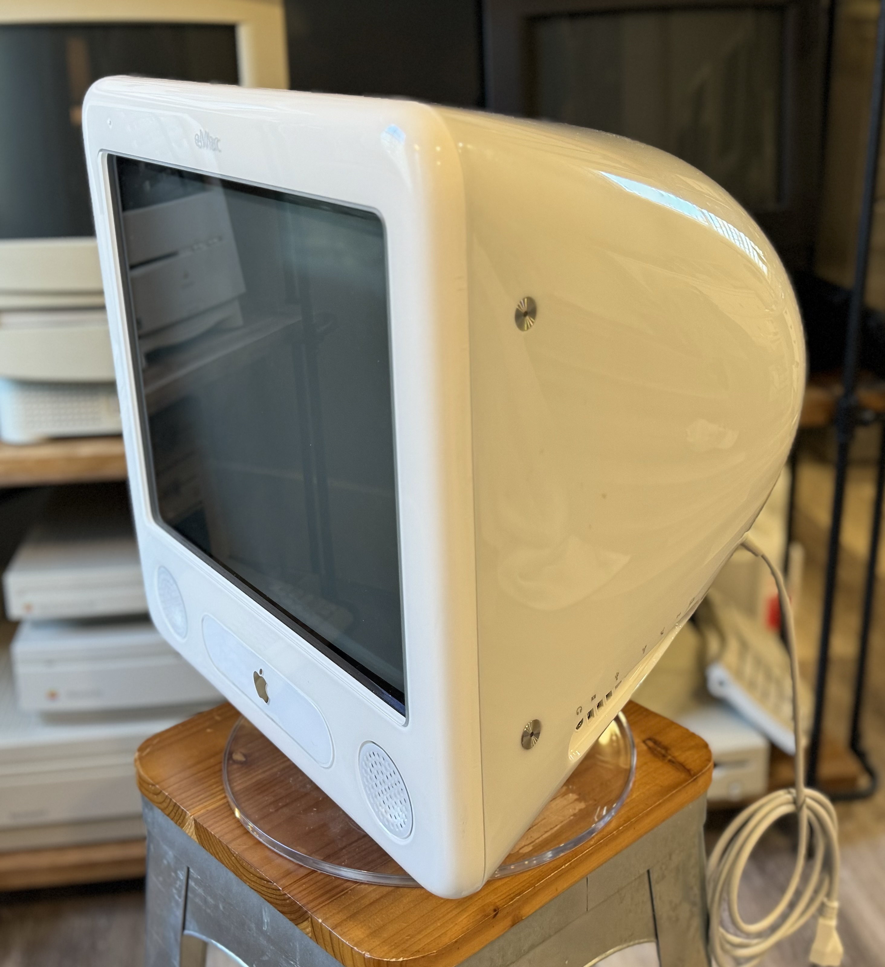 eMac G4/700