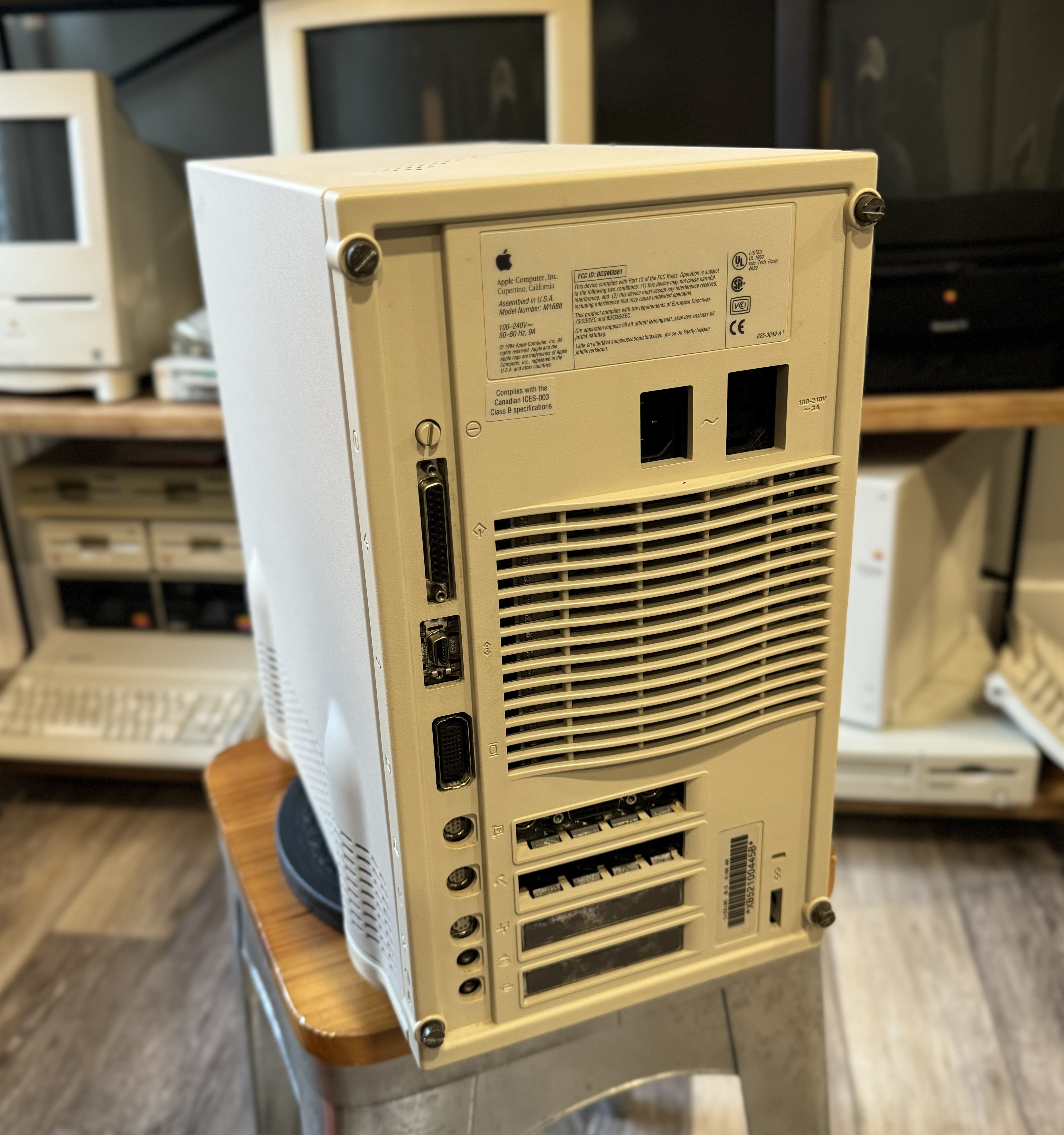 PowerMac 8100/100AV