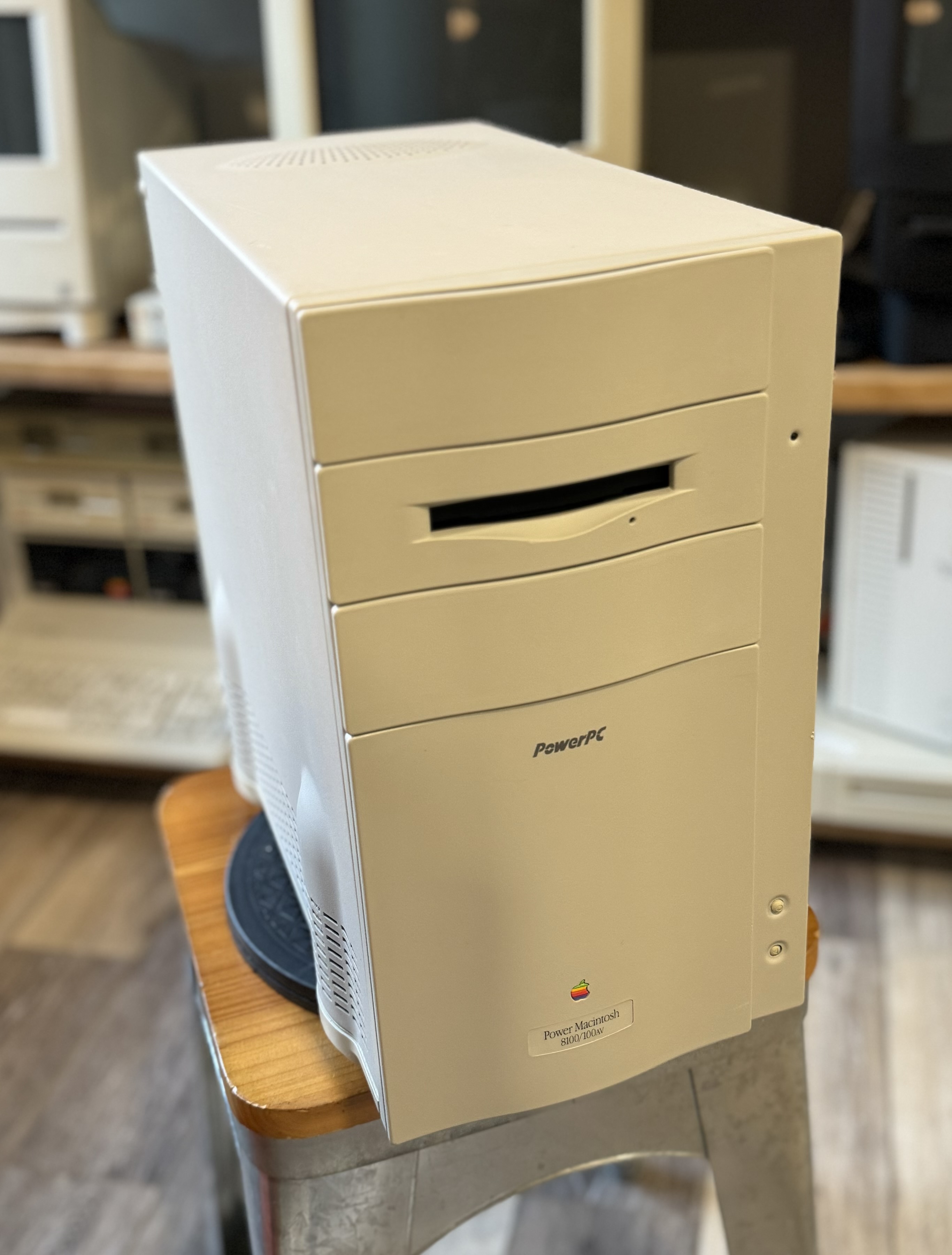 PowerMac 8100/100AV