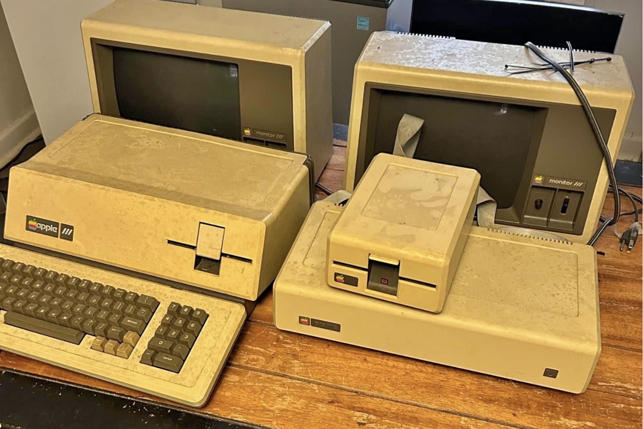 Apple Monitor III