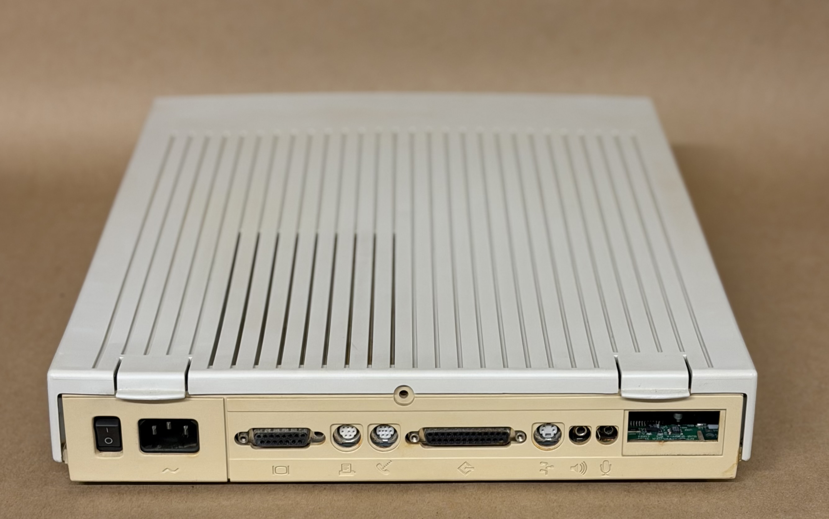 Macintosh LC 475
