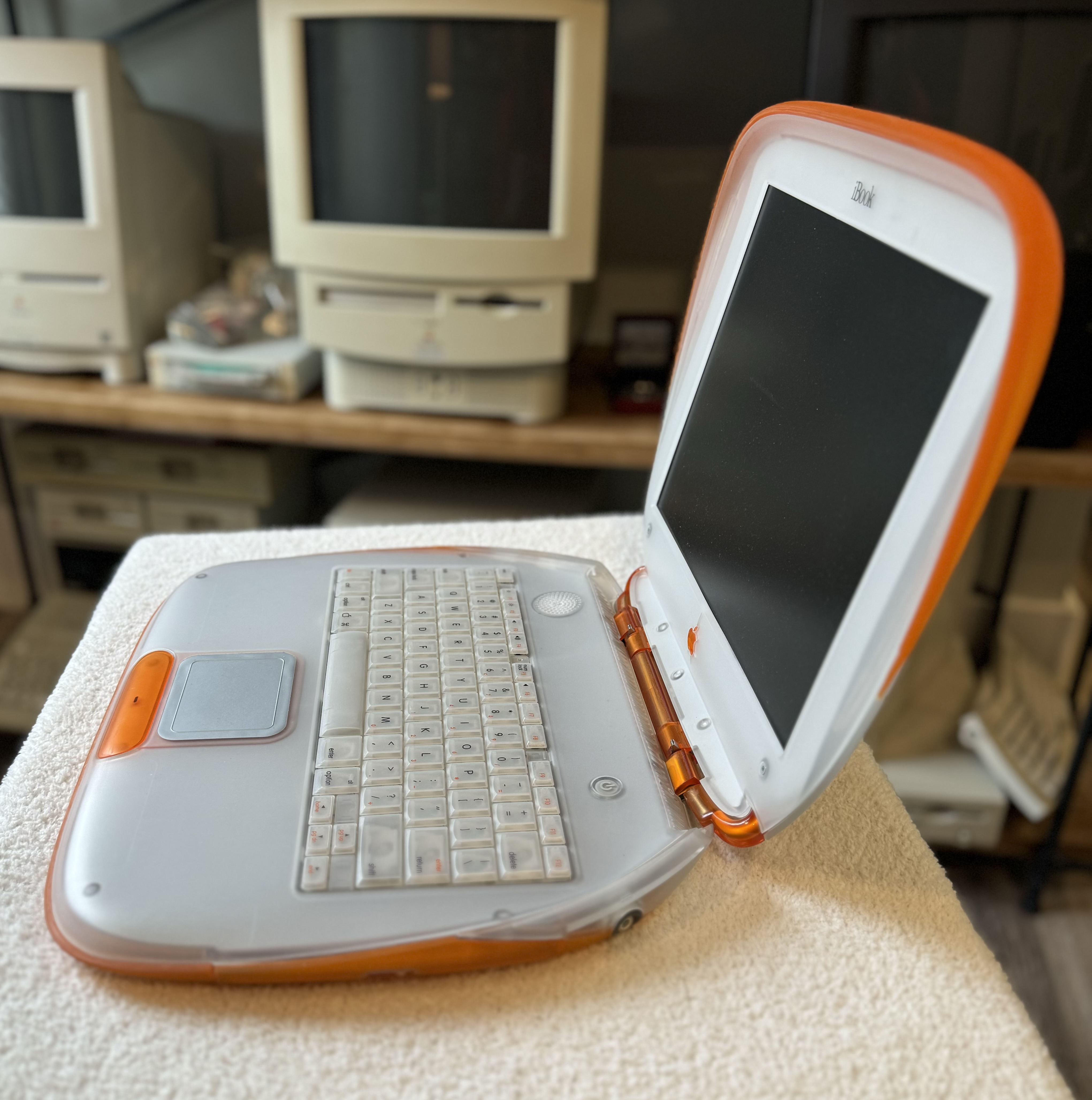 iBook G3
