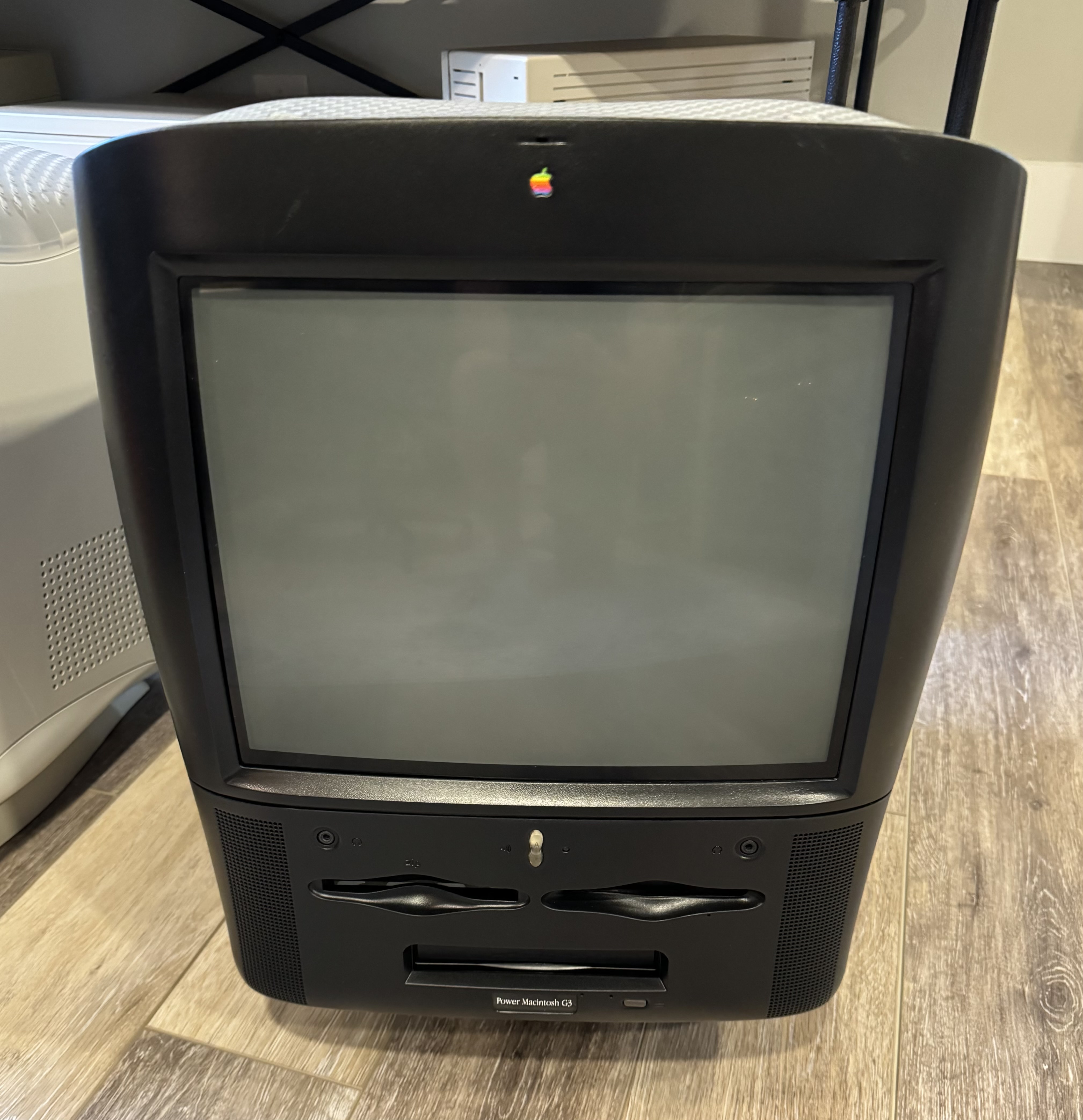 PowerMac G3 All-in-One